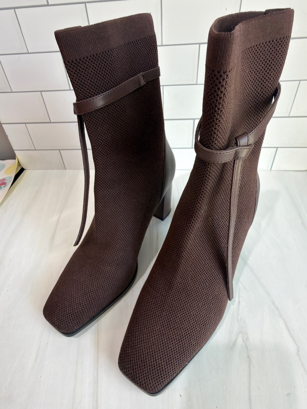 COSY ISLAND AMBERGLOW SQUARE TOE CHUNKY HEEL BOOT BROWN Size  7